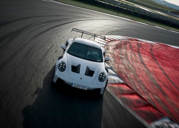 Превосходство на трассе: Porsche GT3 RS