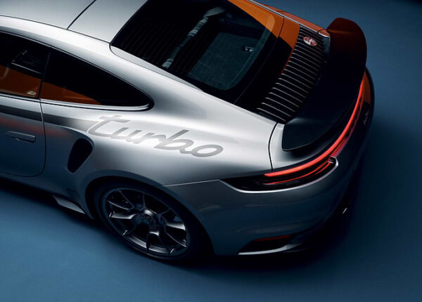 Porsche 911 Turbo: элегантная производительность